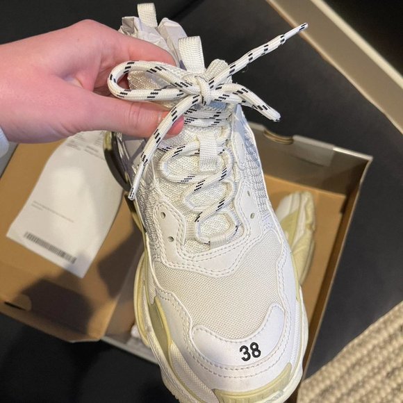 BALENCIAGA TRIPLE S SNEAKERS SIZE 38 - Picture 3 of 3